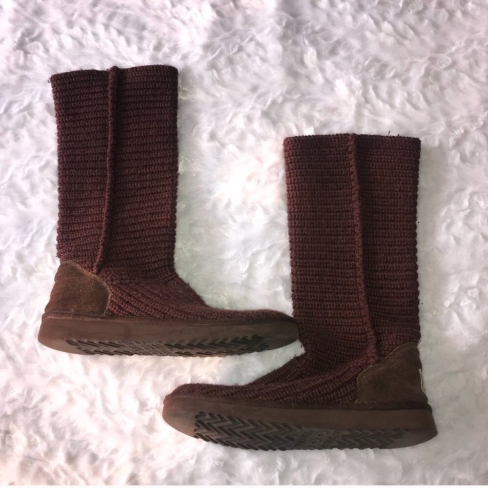 Brown knit ugg boots